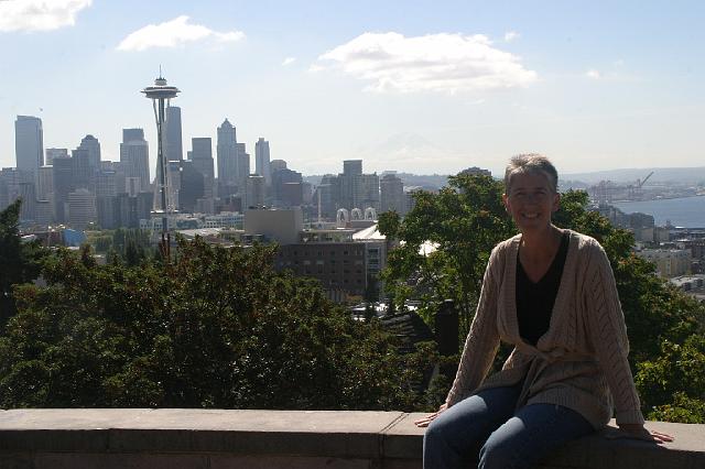 001 007.jpg - Robin and the Seatle skyline